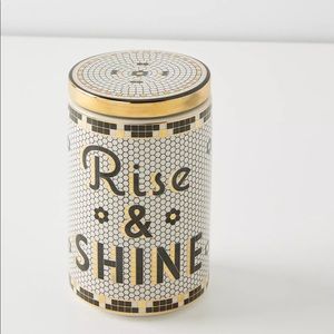 Bistro tile container